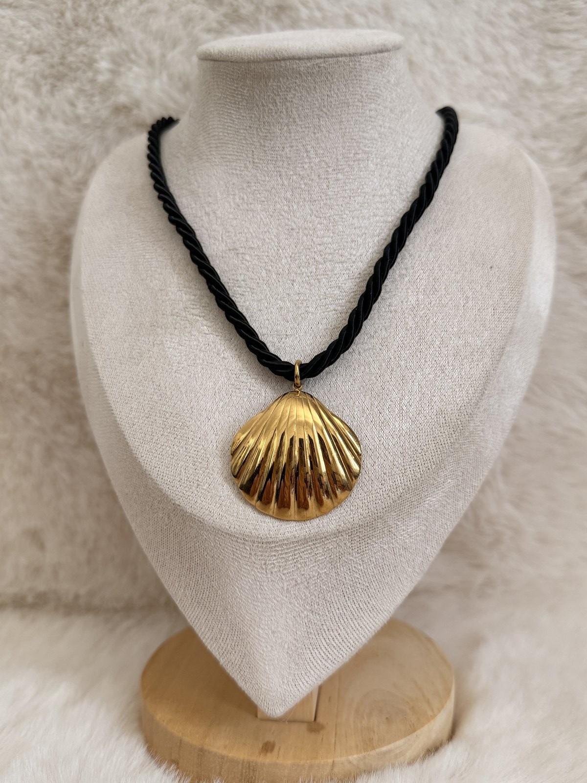 collier